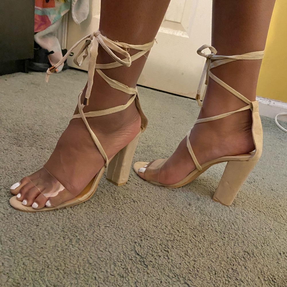 3 inch Tan Lace-Up Chunky Heels (Amazon)